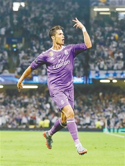 耳目一新的 耳目一新的